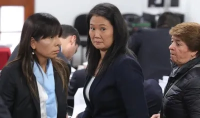 Keiko Fujimori (c).