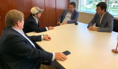 El Alcalde Alejandro Char y el presidente de Panam Sports Neven Illic Álvarez, con Daniel Noguera y Helmut Bellingrodt.