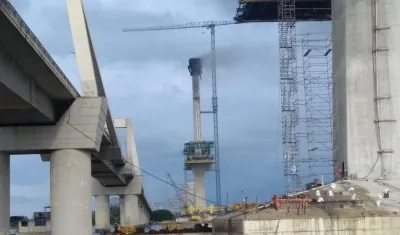 Puente Pumarejo en construcción.