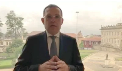  Efraín Cepeda, senador.