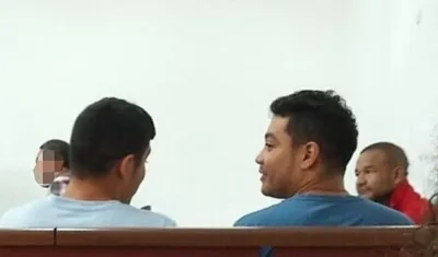 Tres de los imputados hoy en la sala 13 del Centro de Servicio Judicial.