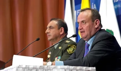 Mario Gómez, Fiscal Delegado para la Niñez en rueda de prensa.