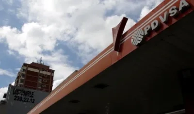 Pdvsa comenzó a recortar las importaciones de gasolina y componentes terminados y no terminados. 