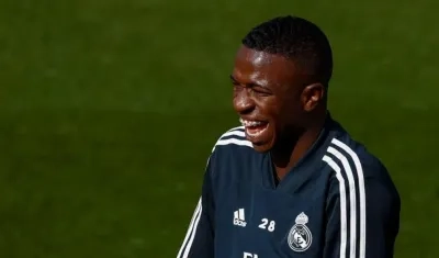 El delantero brasileño del Real Madrid Vinicius jr. durante el entrenamiento realizado hoy en la Ciudad Deportiva de Valdebebas, 
