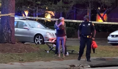 El ataque fue al interior de un estudio de yoga en Tallahassee, Florida .