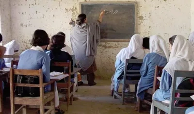 Muchas niñas abandonan las clases durante el periodo.