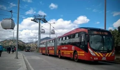 Fueron adjudicadas dos licitaciones públicas para renovar y operar los buses de las Fases I y II de TransMilenio.