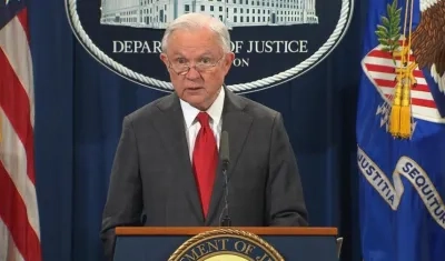 Fiscal General de EE.UU., Jeff Sessions, acaba de renunciar.