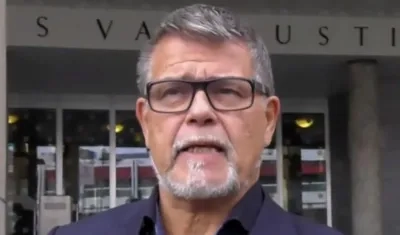 Emile Ratelband, holandés que quiere quitarse 20 años de edad.