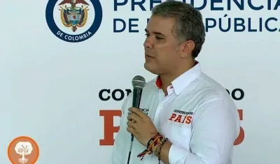 El Presidente Duque advirtió que si ese grupo armado ilegal persiste en el terrorismo, solo se enfrentará al imperio de la ley y al rechazo del pueblo colombiano.