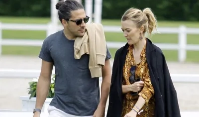 Los novios Carlos Torretta y Marta Ortega.