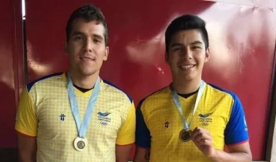Sebastián Franco y Mario Mercado, jugadores de la selección Colombia. 