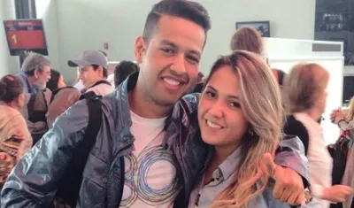 El fallecido cantante Martín Elías y Dayana Jaimes.