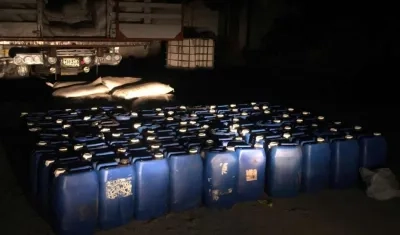 723 galones de ácido sulfúrico incautados