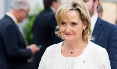  Cindy Hyde-Smith, senadora republicana.