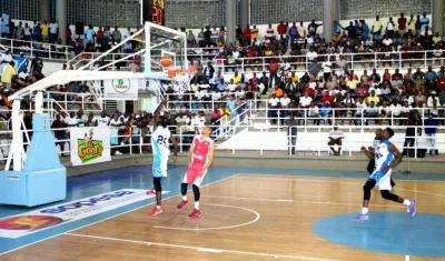 Warriors pegaron primero en la final del baloncesto profesional de Colombia. 