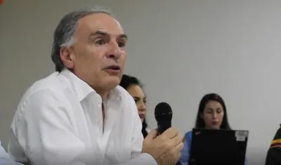 El secretario general de la ONU para Colombia, Jean Arnault.