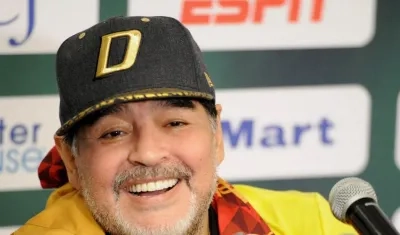 Diego Armando Maradona, técnico de Dorados. 