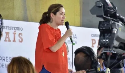 La Ministra María Fernanda Suárez