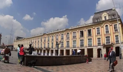 Plaza de Bolívar palacio de la Alcaldía de Bogotá.