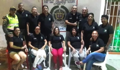 Vecinos de Soluciones Mínimas encargados del frente de seguridad.