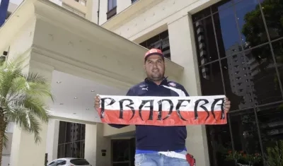 Gabriel Vallejo, uno de los hinchas del Frente Rojiblanco Sur, que viajó a Brasil a apoyar a Junior.