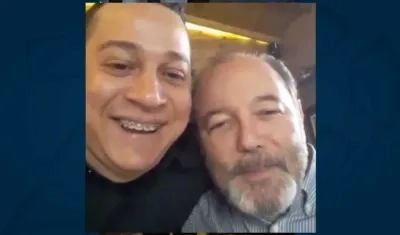Rubén Blades, expresando su mensaje a los junioristas.