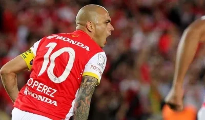 El centrocampista argentino Omar Pérez. 