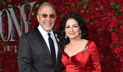 El productor Emilio y su esposa Gloria Estefan.