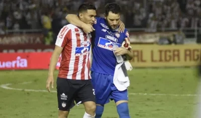 Teófilo Gutiérrez y Sebastián Viera.