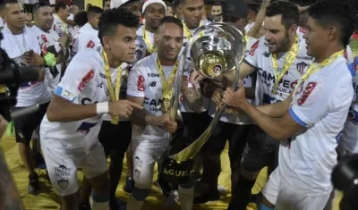 Luis Díaz, Jarlan Barrera, Sebastián Viera y Enrique Serje.