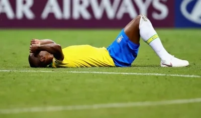 Fernandinho anotó un autogol en el partido ante Bélgica.