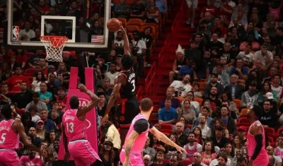 Acción del juego entre Toronto y Miami. 