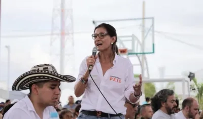 La Ministra de Transporte, Ángela María Orozco. 