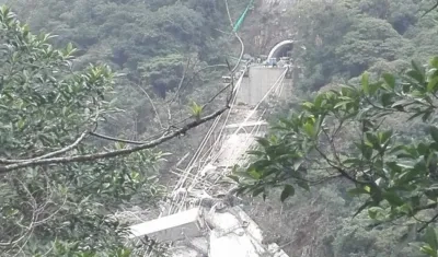 Recomendaron demoler el resto del puente.