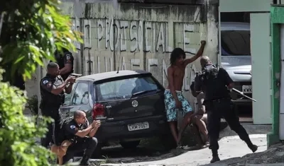 La policía realiza operativos diarios.