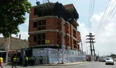 Medida busca proteger a los derechos a la seguridad de quienes habitan en los edificios.