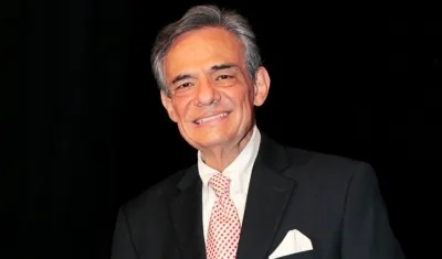 El cantante mexicano José José.