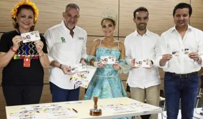 La directora de Carnaval, Carla Celia; el secretario de Cultura, Juan José Jaramillo; la Reina del Carnaval 2018, Valeria Abuchaibe y el Ministro de las Tic, David Luna.  