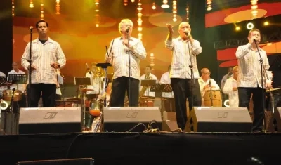 Las Voces de Billo Hoy durante el homenaje a Nelson Pinedo.