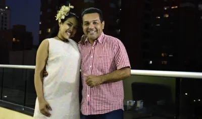 La cantante Eylin Carolina y el director de Cumbia Caribe, Pedro Tapias.