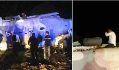 Así quedó el helicóptero en el que viajaban funcionarios.