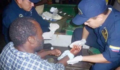 El tripulante fue atendido por la Armada Nacional.