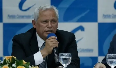 Hernán Andrade, presidente del Partido Conservador.