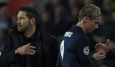 Diego Simeone y Fernando Torres.