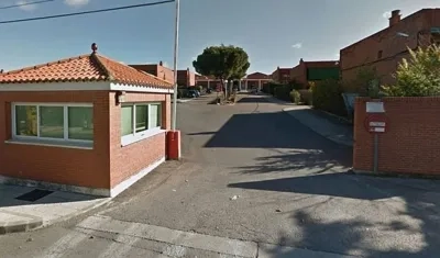 El colombiano iba en un furgón policíal y al descender del vehículo agredió a un policía y huyó, luego se produjo su muerte.