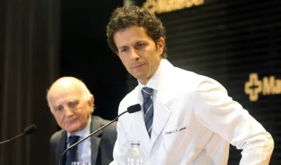El doctor Rodrigo Lasmar acompañado de su par francés Gerard Sallian.