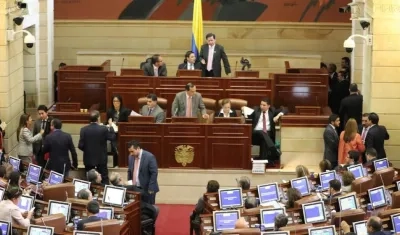 El reajuste salarial pasó a la firma del Presidente Juan Manuel Santos.