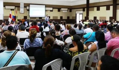 Gobernación ampliará planta docente