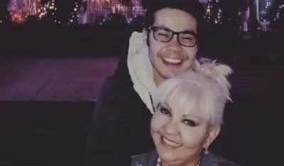 Los humoristas Nelson Polanía y Fabiola Posada.